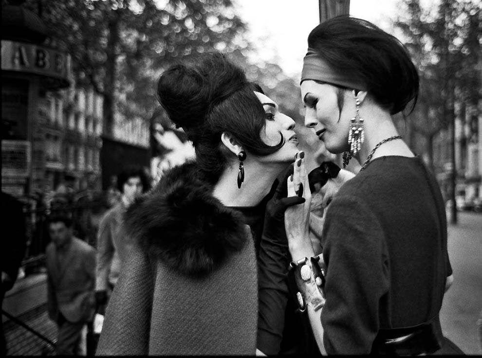 A Photographic Glimpse into the Lives of Transsexual Prostitutes in Mid-Century Paris