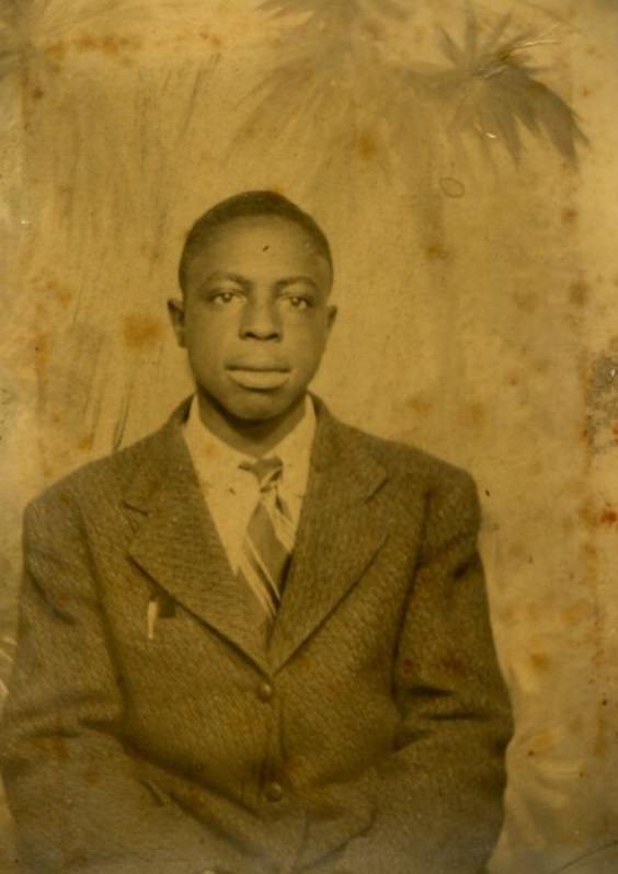 Say Cheese! Delightful Vintage Photo Booth Pictures from a Bygone Era