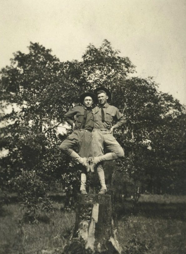 Wait, What?! Hilariously Bizarre Vintage Photos That Can't Be Explained