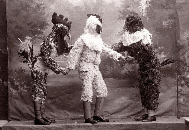 Wait, What?! Hilariously Bizarre Vintage Photos That Can't Be Explained