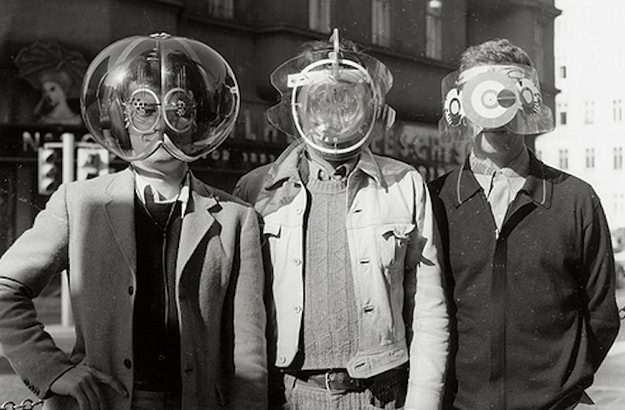 Wait, What?! Hilariously Bizarre Vintage Photos That Can't Be Explained
