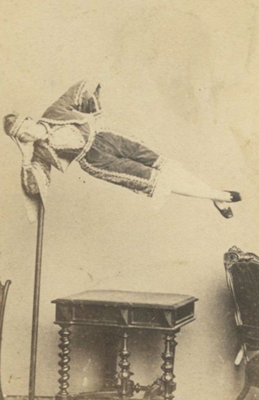 Wait, What?! Hilariously Bizarre Vintage Photos That Can't Be Explained