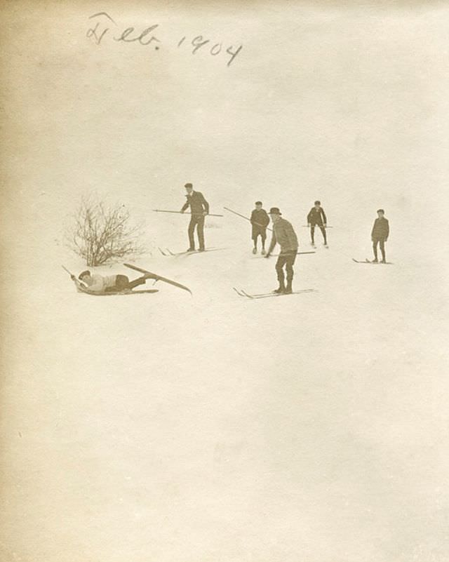 Tickling the Funny Bone of History: A Look at Humorous Vintage Photographs