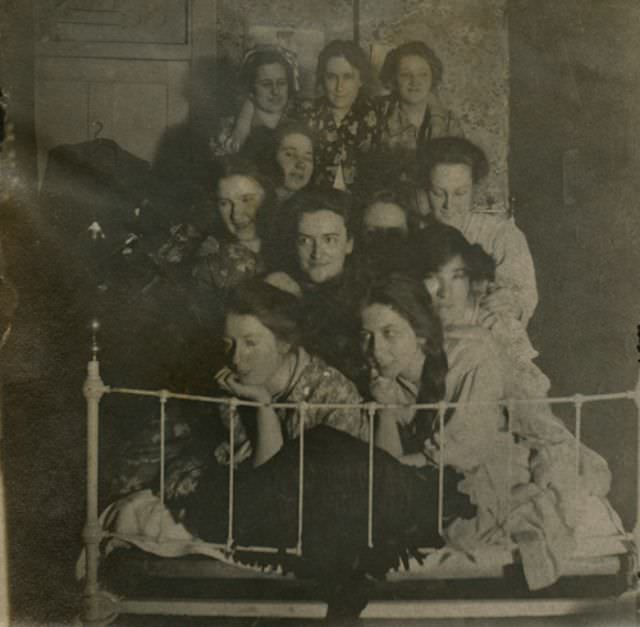 Tickling the Funny Bone of History: A Look at Humorous Vintage Photographs