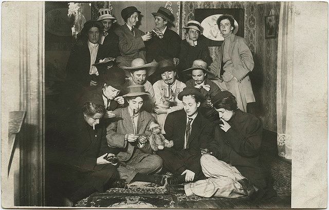 Tickling the Funny Bone of History: A Look at Humorous Vintage Photographs