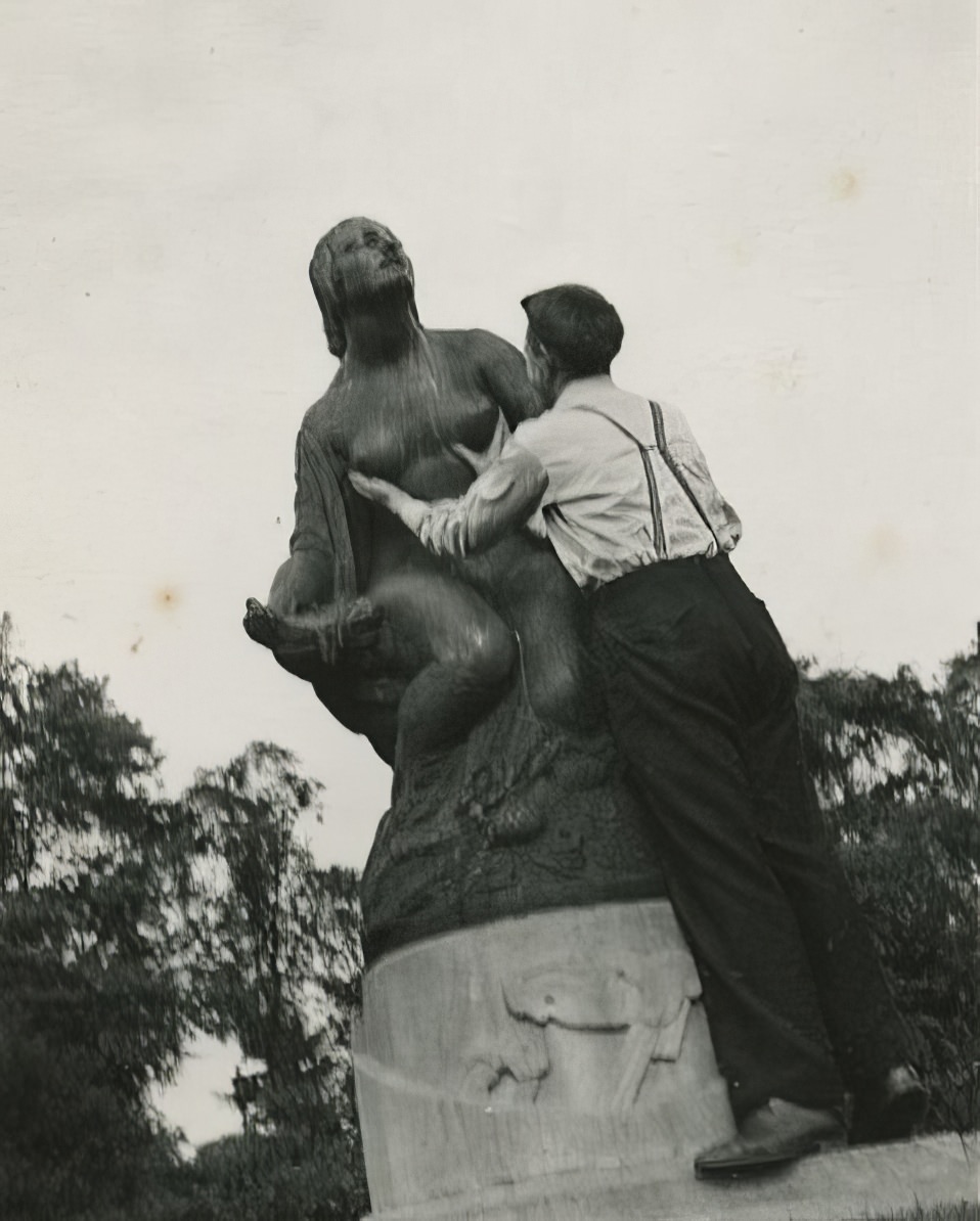 Tickling the Funny Bone of History: A Look at Humorous Vintage Photographs