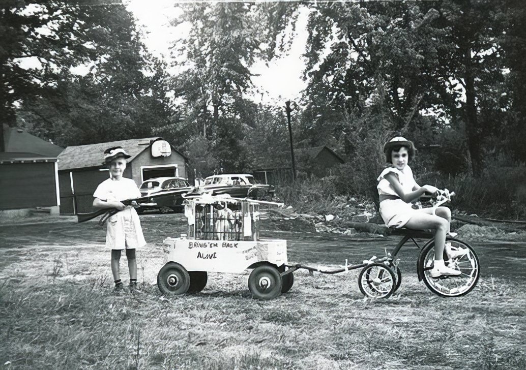 Tickling the Funny Bone of History: A Look at Humorous Vintage Photographs