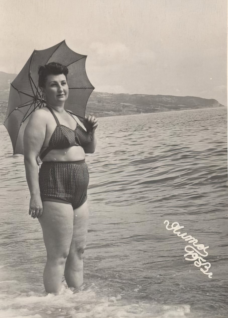Strong Bodies, Strong Will: Vintage Photos of Soviet Sport Girls in the 1930s