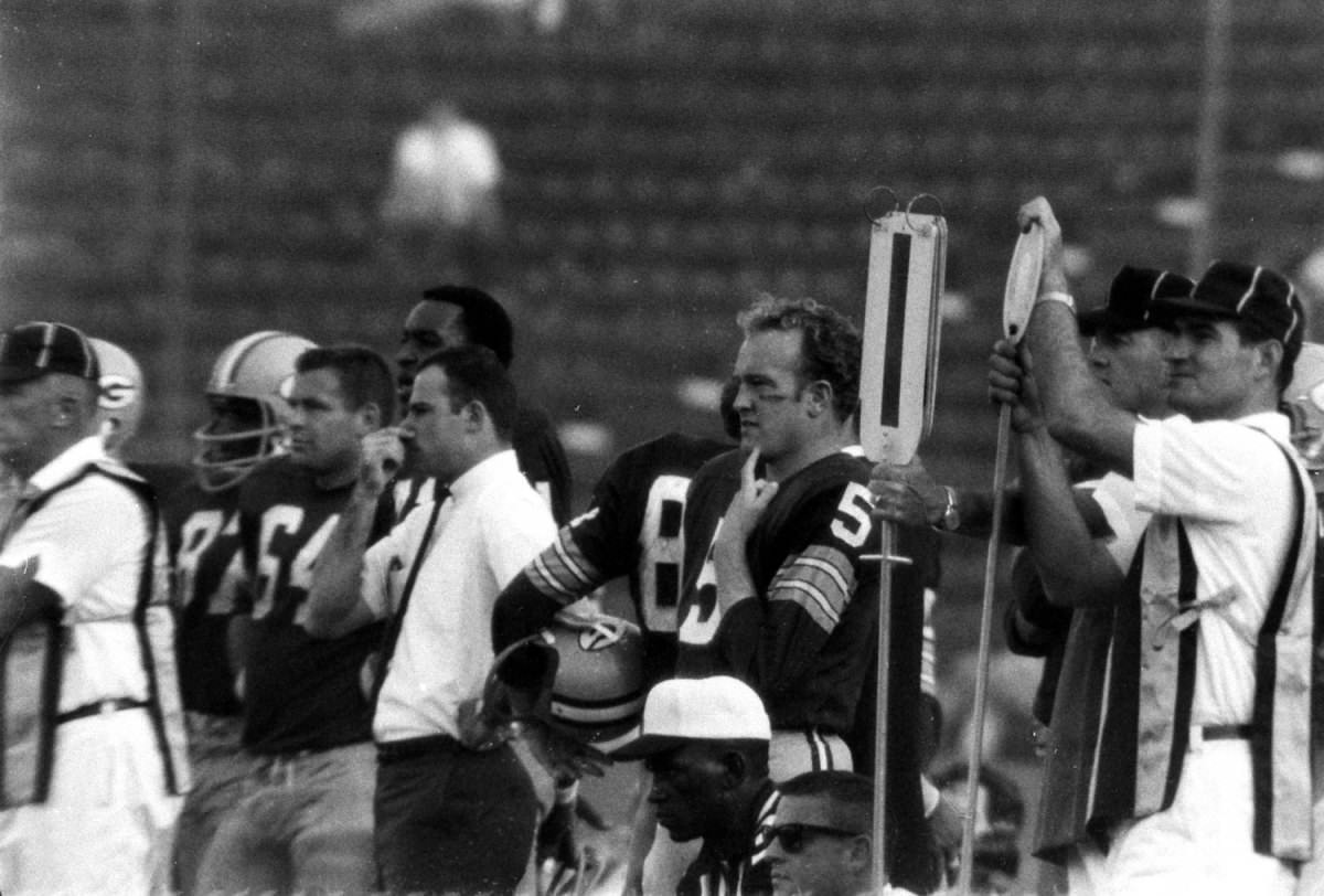 Paul Hornung (#5), a future Hall of Famer who did not play in the game due to injury, Super Bowl I, 1967