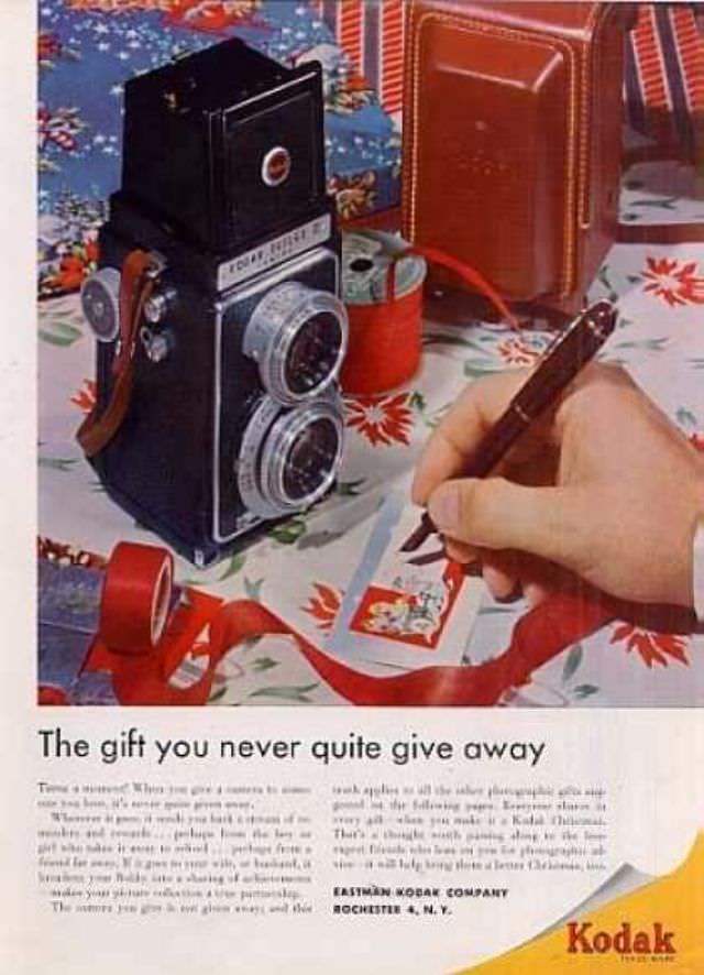 A Picture-Perfect Christmas: Vintage Camera Ads That Will Make You Smile