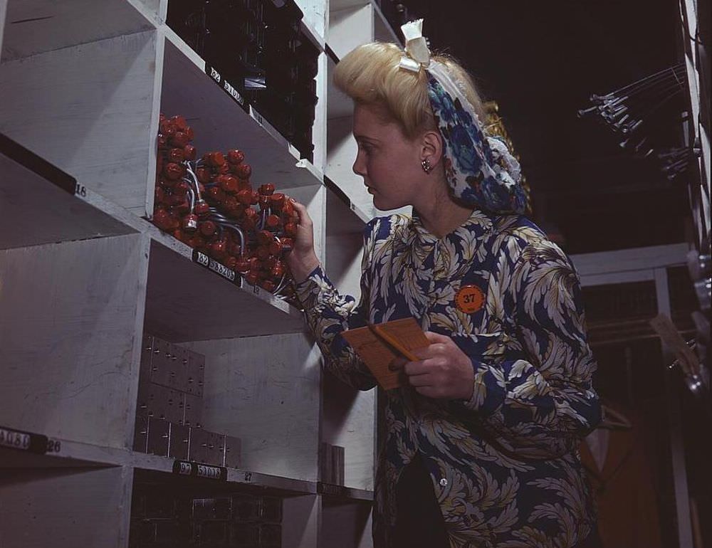 A Rare Look: Stunning Color Photos of American Women Workers in World War II