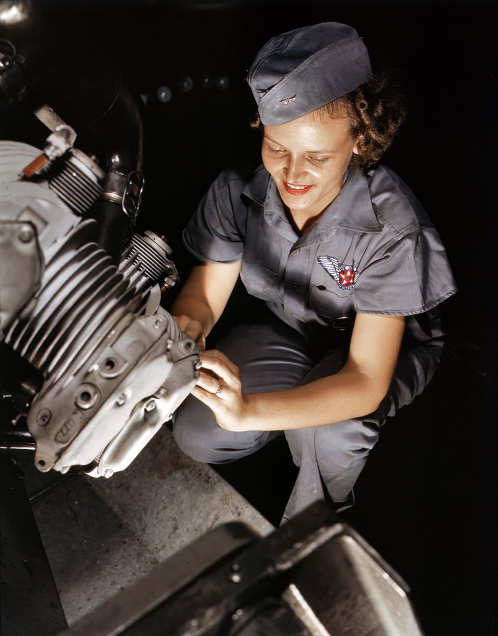 A Rare Look: Stunning Color Photos of American Women Workers in World War II