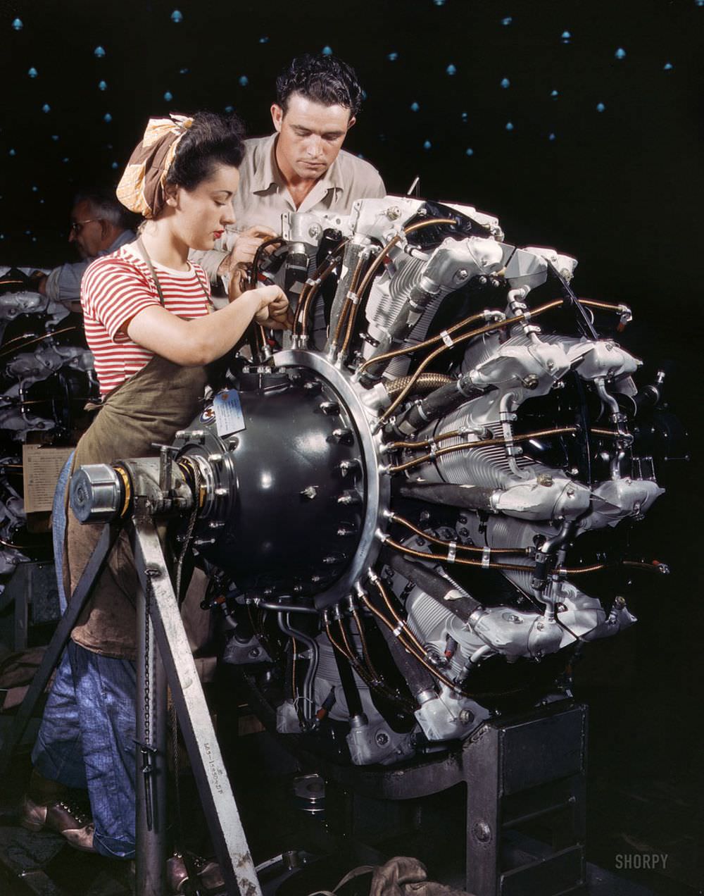 A Rare Look: Stunning Color Photos of American Women Workers in World War II