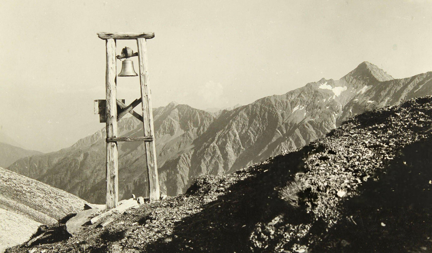 Fog bell on Mallnitzer Tauern, Mallnitz, 1930.