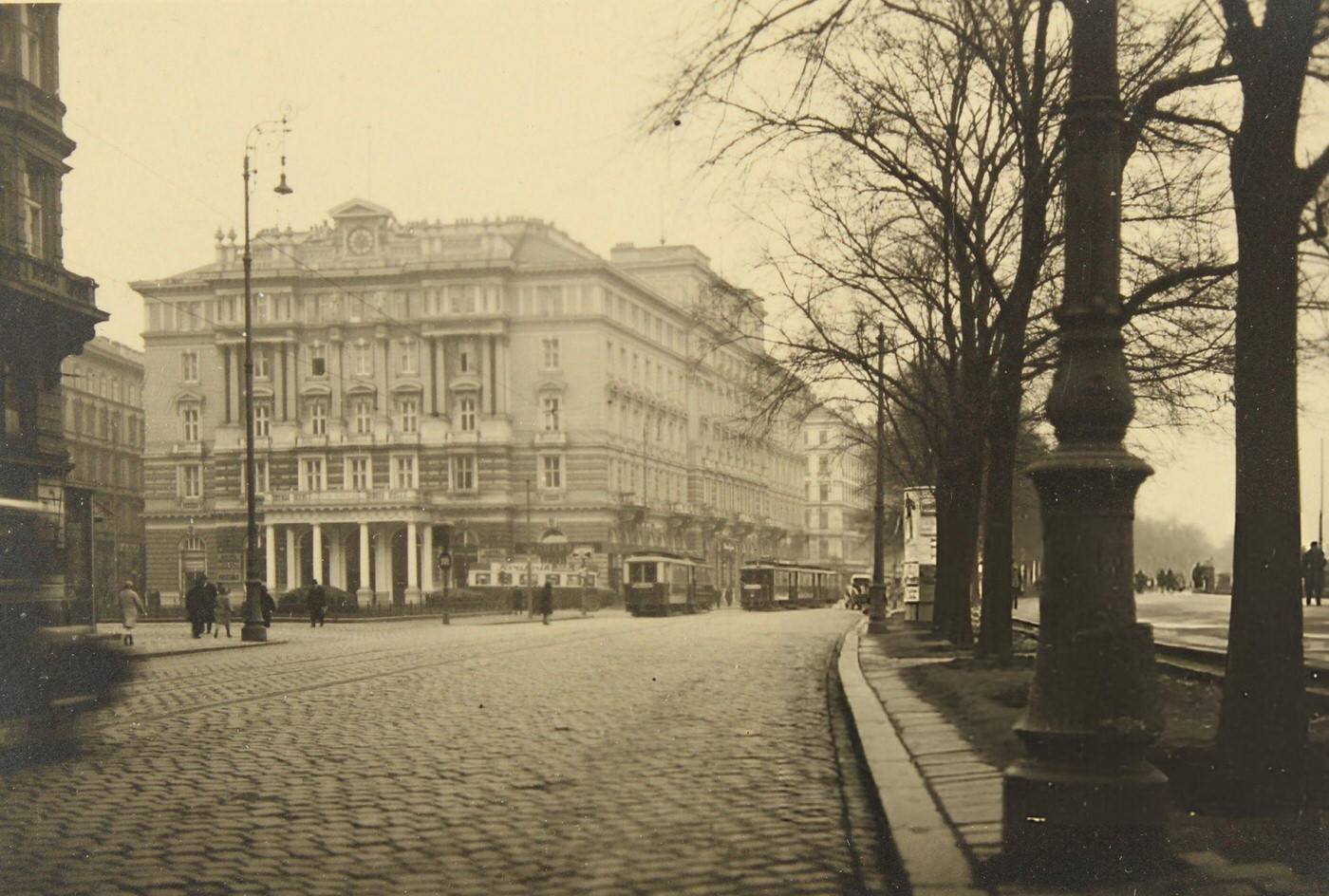 Hotel Metropol on Morzinplatz, Vienna, 1930s.