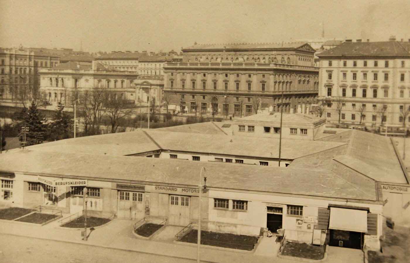 Views of Karlsplatz, Vienna, onto the Musikverein and Künstlerhaus, 1930.