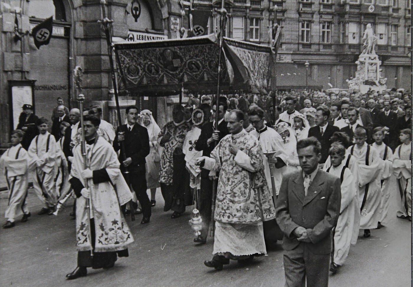 Corpus Christi procession in Vienna, 1938.