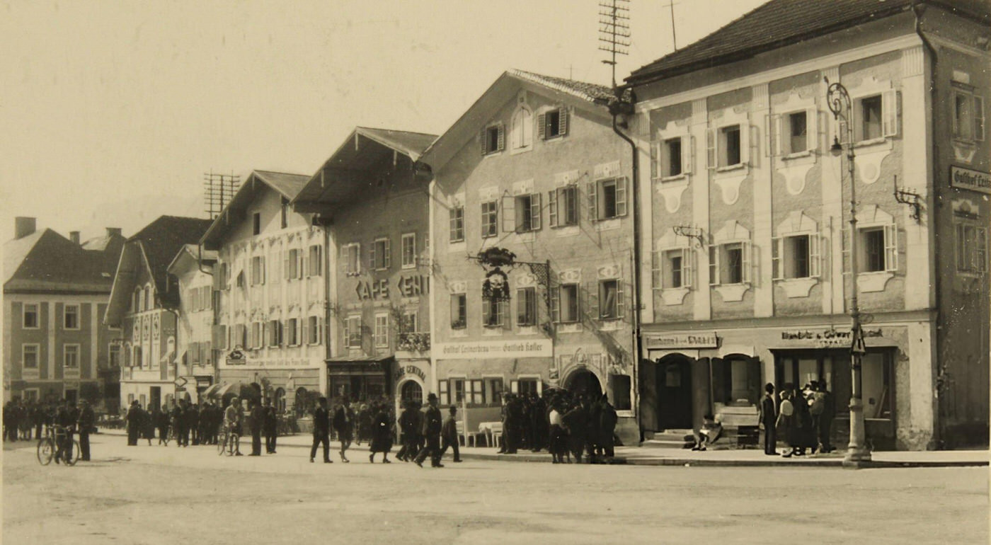 Main square of Mondsee, Austria, 1930s.