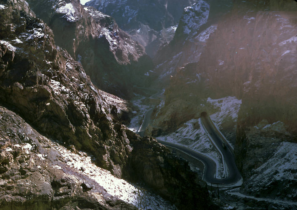 Kabul Gorge or locally known as Tang-i-Gharoo which led to the Darae Maiee-Par (Flying Fish Valley). This is the highway which connects Kabul with the province city of Jalalabad.