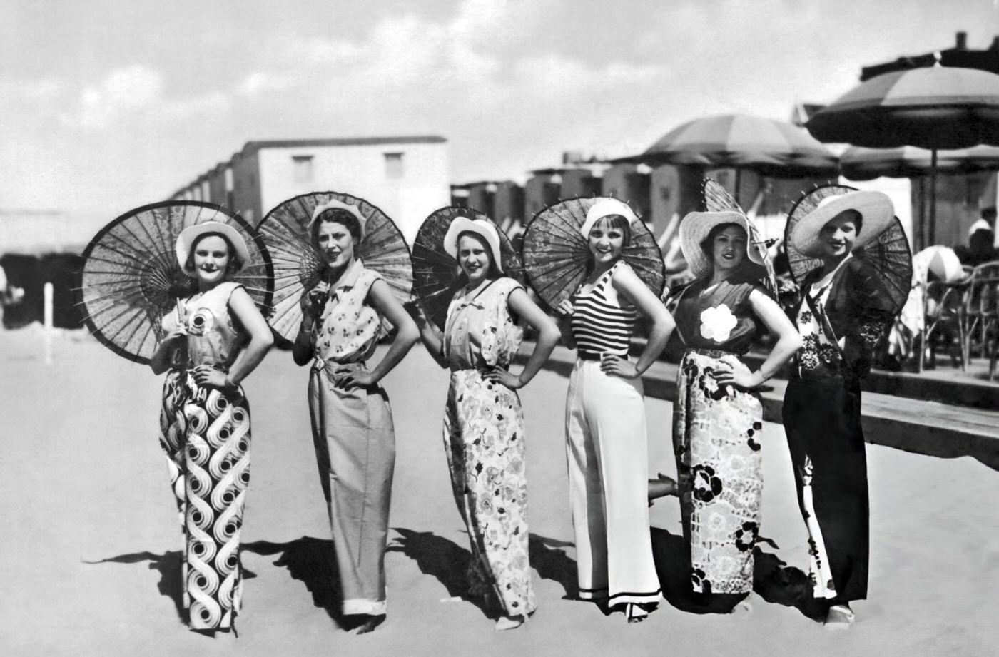 Beach scene in Scheveningen, Holland, 1933.