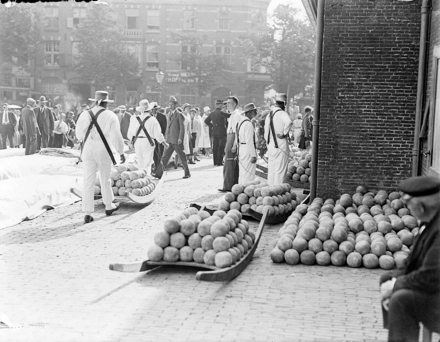 The cheese market in Alkmaar, 1930s.