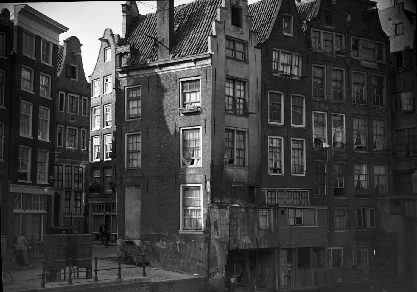 Street scene in Amsterdam, Holland, 1938.