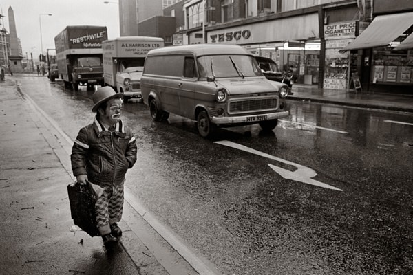 Clown at Stratford Broadway