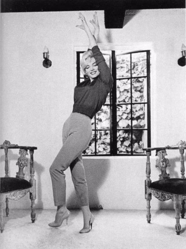 Marilyn Monroe's Last Photos: Allan Grant's 1962 Session at Her Home