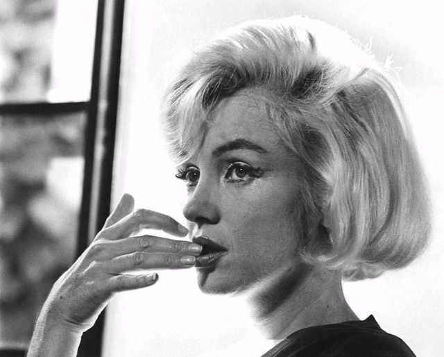 Marilyn Monroe's Last Photos: Allan Grant's 1962 Session at Her Home