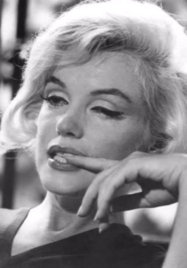 Marilyn Monroe's Last Photos: Allan Grant's 1962 Session at Her Home