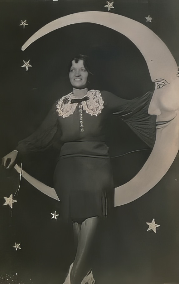 Before Space Travel: Studio Paper Moon Photographs from the Early 1900s