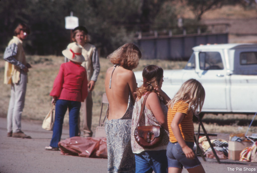 Stunning Vintage Photos from the Renaissance Pleasure Faire in the 1970s