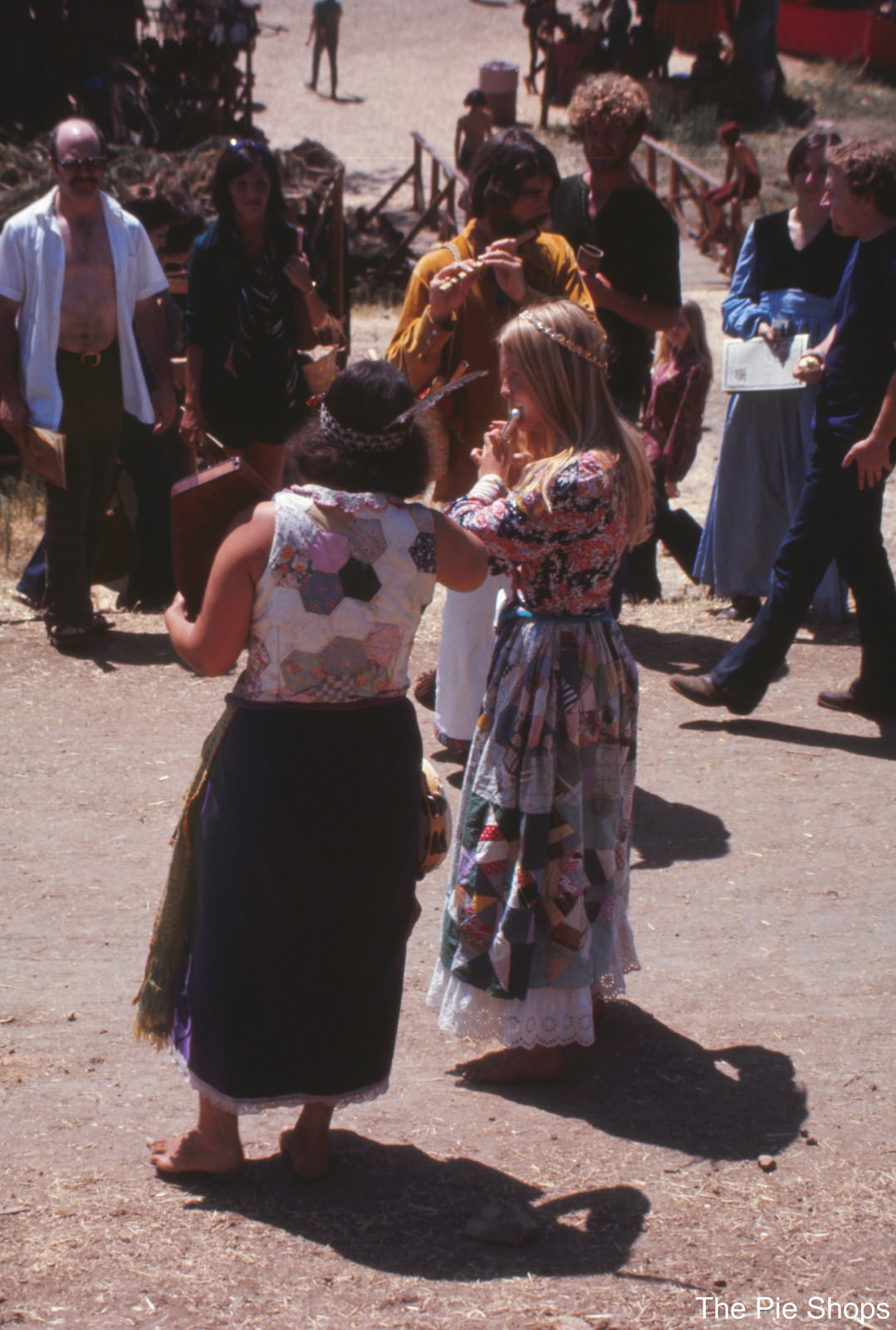 Stunning Vintage Photos from the Renaissance Pleasure Faire in the 1970s