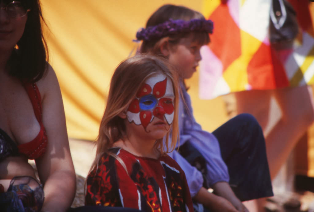 Stunning Vintage Photos from the Renaissance Pleasure Faire in the 1970s