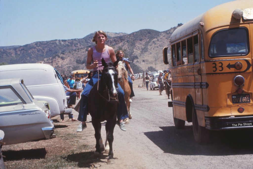 Stunning Vintage Photos from the Renaissance Pleasure Faire in the 1970s