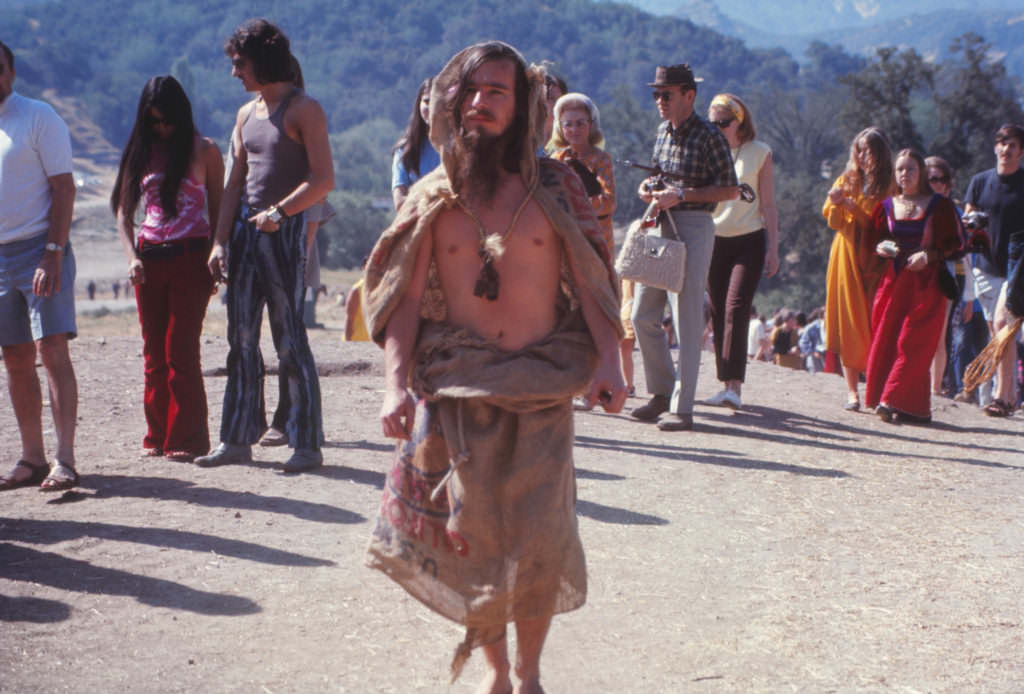 Stunning Vintage Photos from the Renaissance Pleasure Faire in the 1970s