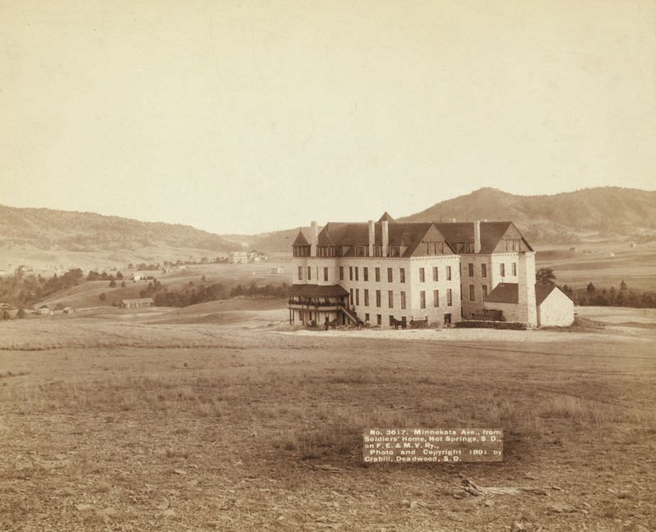 Minnekata Ave., from Soldiers' Home, Hot Springs, South Dakota, 1891.