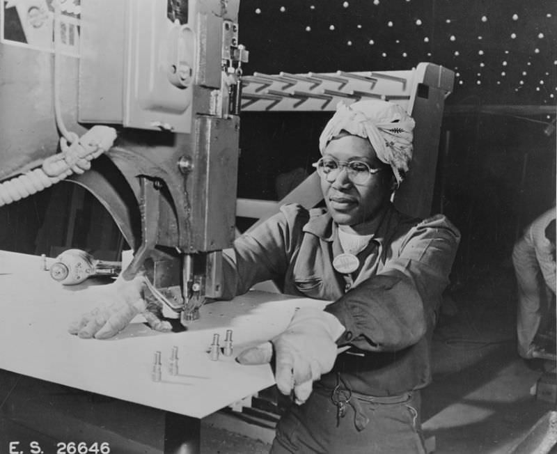 Facing Two Fronts: African American Women Working During World War II