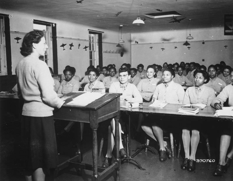 Facing Two Fronts: African American Women Working During World War II