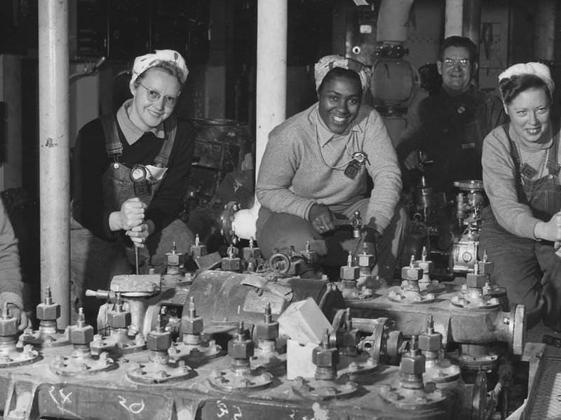 Facing Two Fronts: African American Women Working During World War II