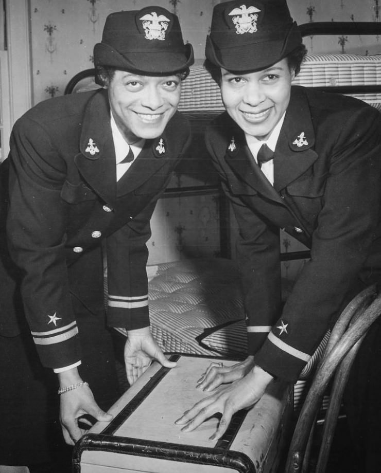 Facing Two Fronts: African American Women Working During World War II