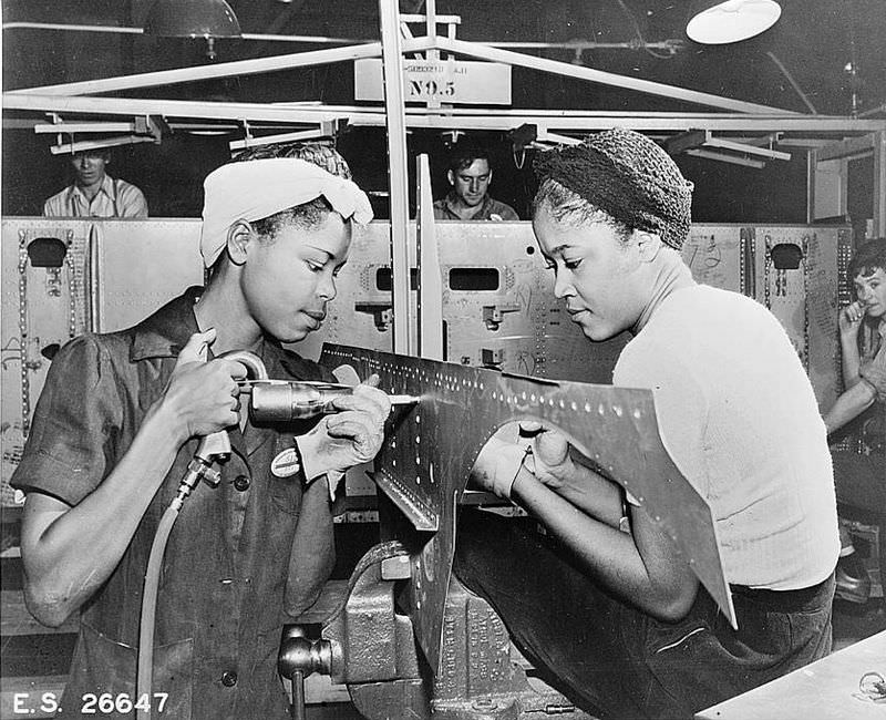 Facing Two Fronts: African American Women Working During World War II