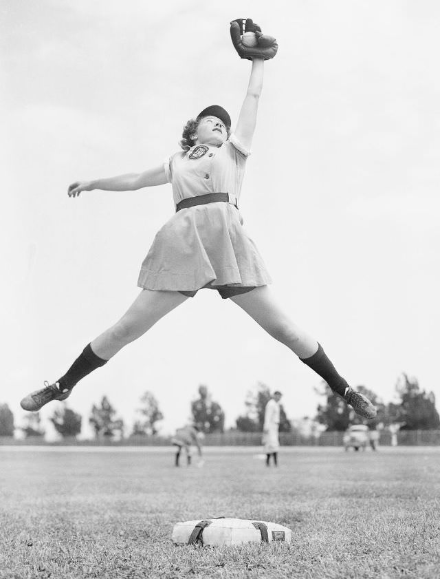Beyond "A League of Their Own": The Story and Photos of the All-American Girls Professional Baseball League (1943-1954)