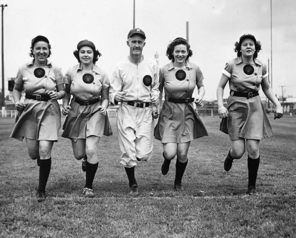 Beyond "A League of Their Own": The Story and Photos of the All-American Girls Professional Baseball League (1943-1954)