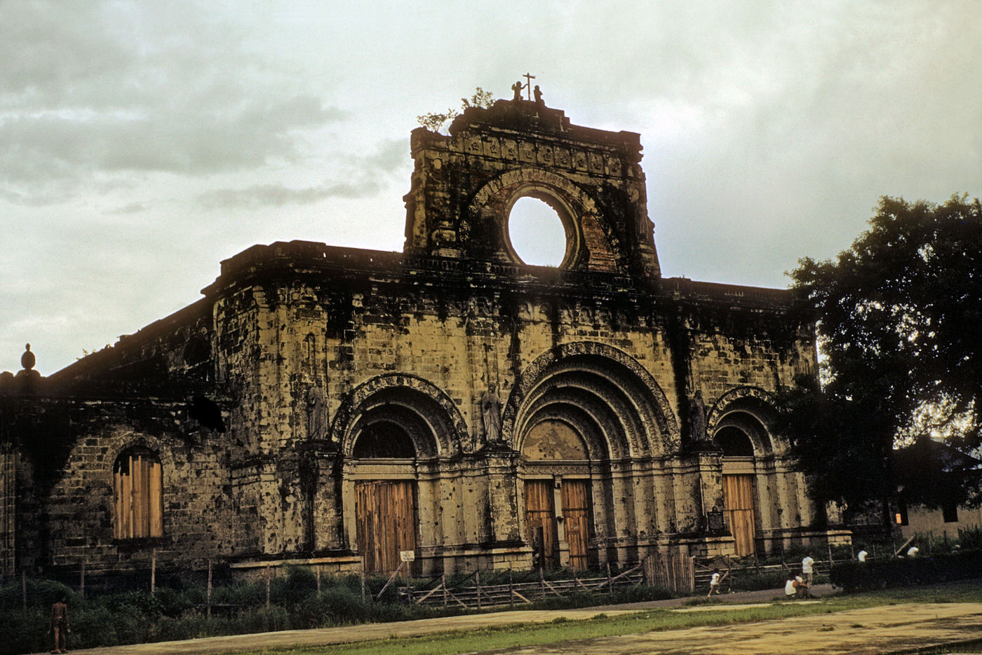 Manila Cathedral, 1954