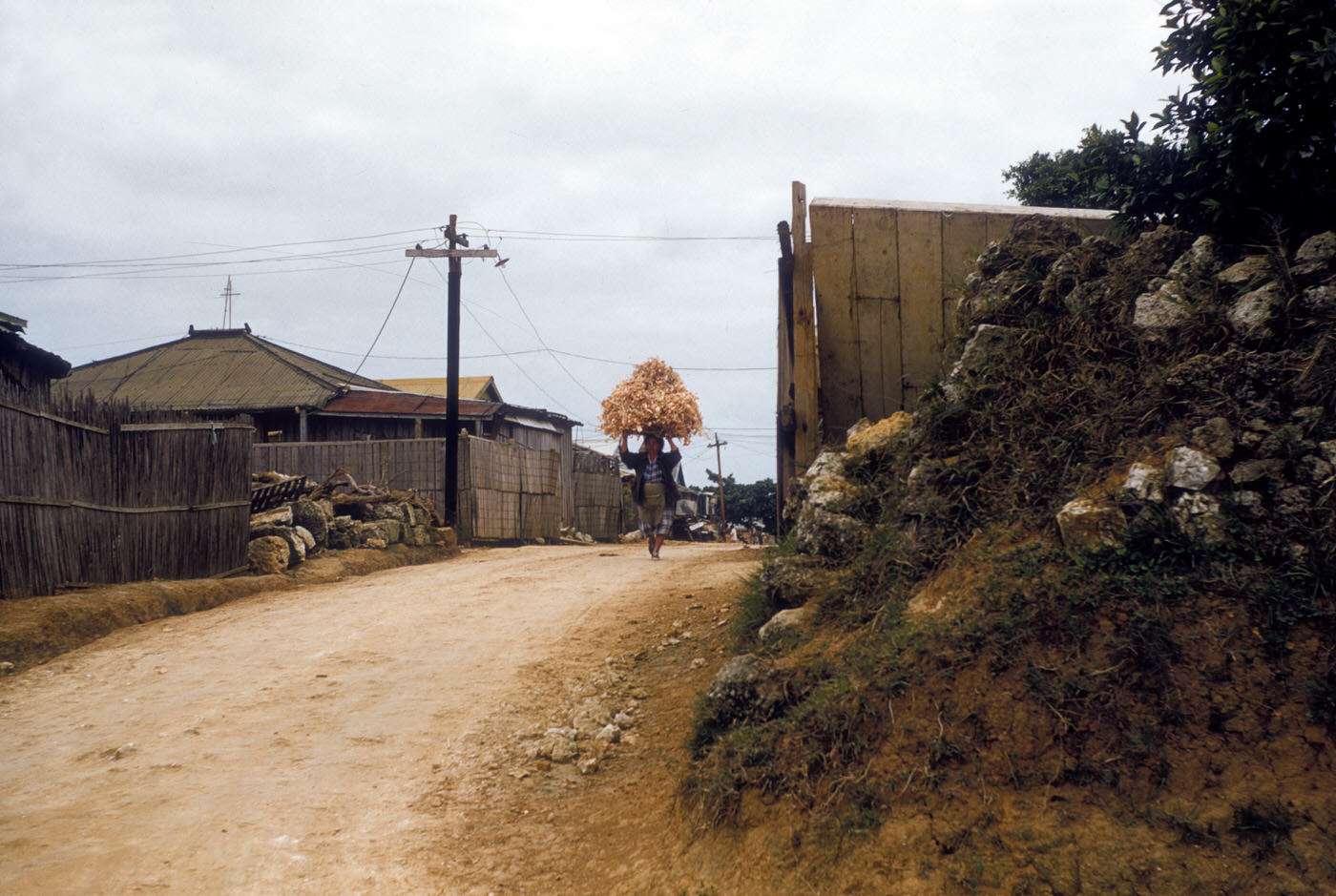 Using the old head at Koza, 1954