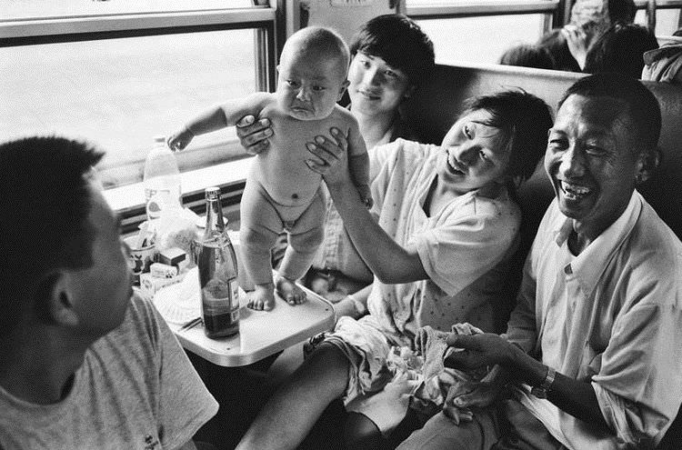 Riding the Rails in 1970s China: Wang Fuchun's Train Photos