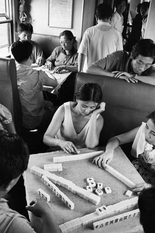 Riding the Rails in 1970s China: Wang Fuchun's Train Photos