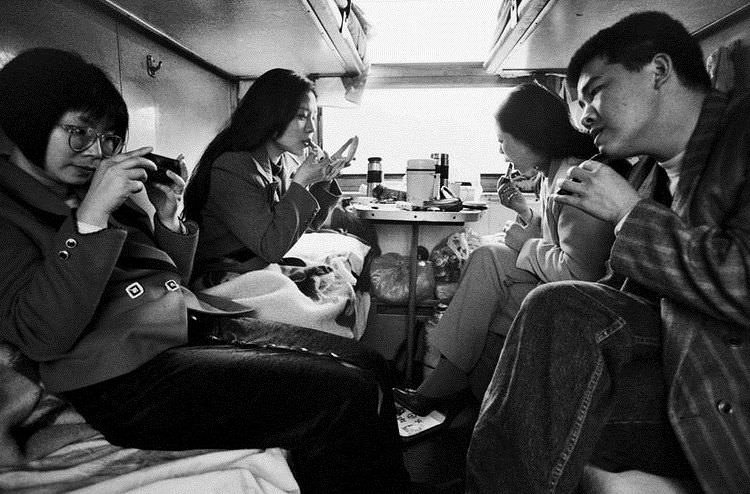Riding the Rails in 1970s China: Wang Fuchun's Train Photos