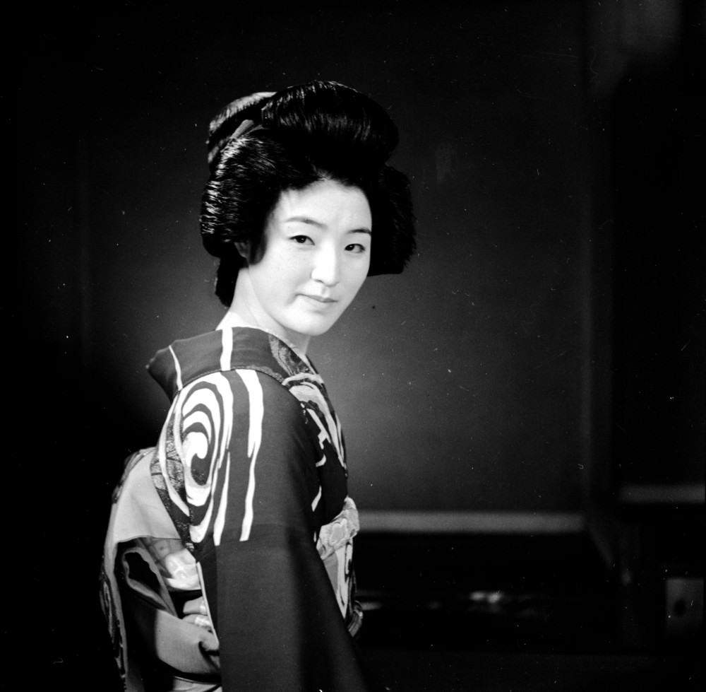 A Japanese Geisha wearing a kimono, 1950s.